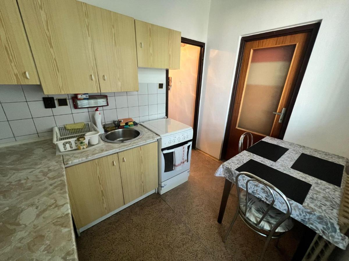 Apartman Solid, Bratislava Apartamento Exterior foto